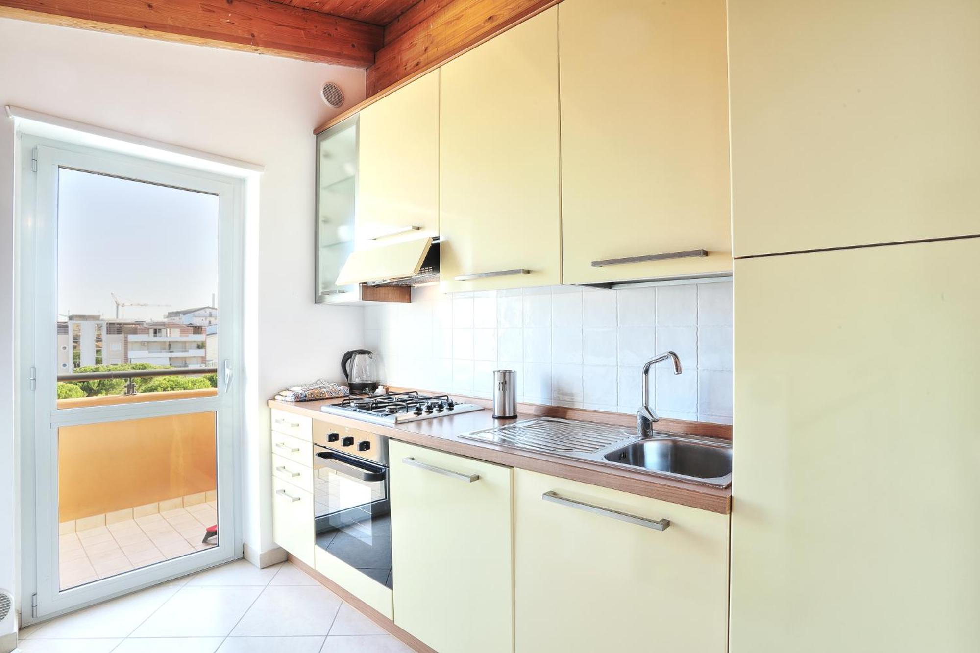 Mazzarosa Residence Roseto Degli Abruzzi Exterior photo