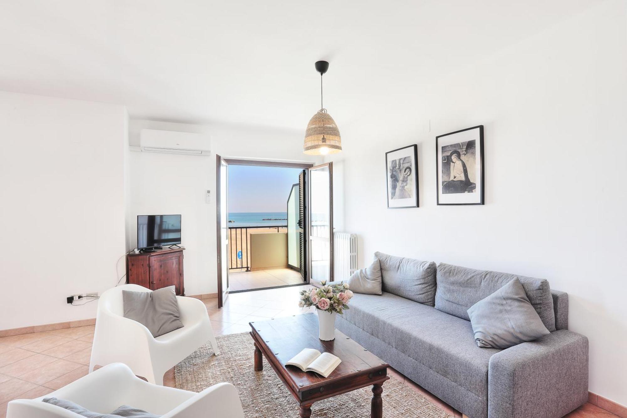 Mazzarosa Residence Roseto Degli Abruzzi Exterior photo